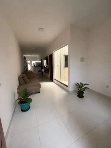 Casa 3/4 sendo uma suite Condomínio Terras Premium