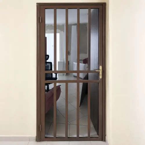 GRADE DE FERRO PARA PORTA PADRÃO | COM FECHADURA TETRA