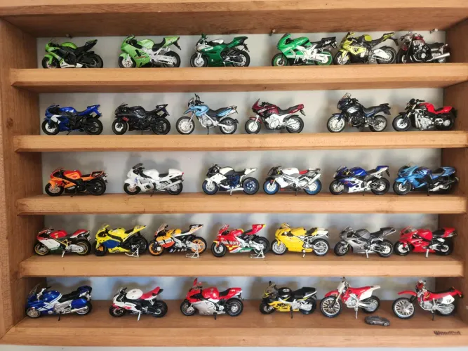 Miniaturas reais moto