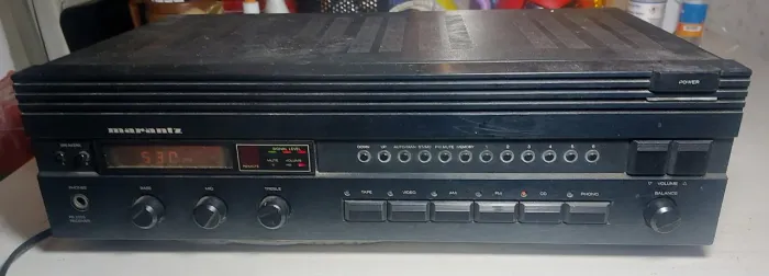 Raro Receiver Marantz RS2253 para 4 caixas de som com phono preamplificado