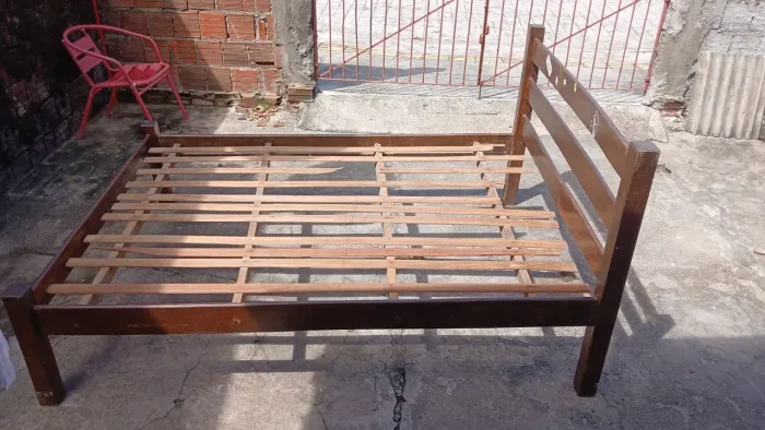 Cama madeira 