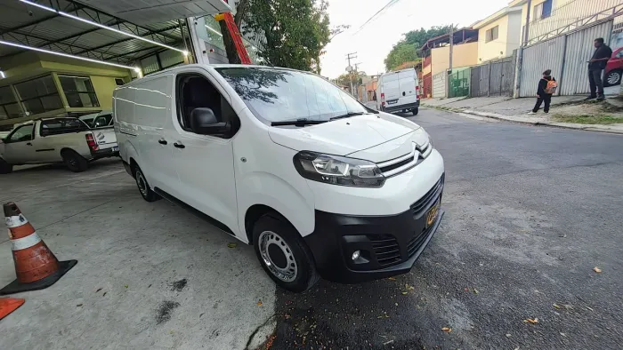 Peugeot Expert Business Pack 1.6 Turbo Diesel 2021