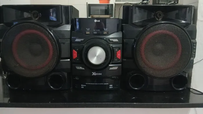Som LG 560w, com Defeito na saida