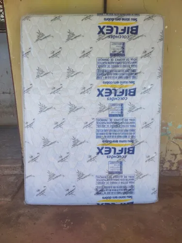 Colchão de Casal D33, 14cm de espuma "PROMOÇÃO" 1.38x1.88, Marca BIFLEX, novos 