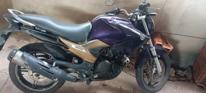 Moto Fazer 250