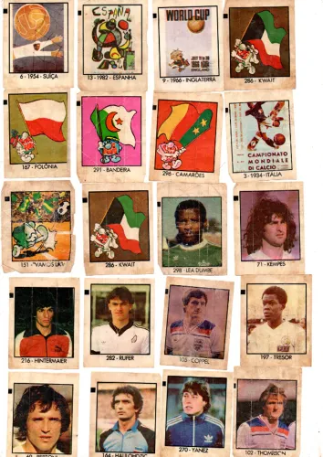 Lote 27 Figurinhas Variadas Copa 1982 - Ping Pong(original) (Usado)
