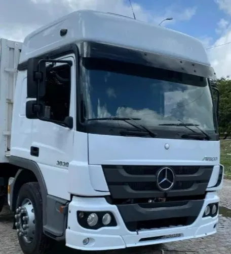 Cabine Atego 3030 Teto Alto 2023 Completa