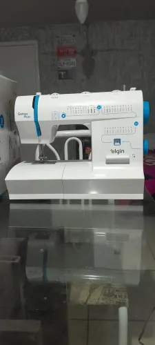 Máquina de costura 