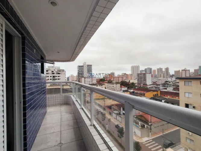 Apartamento à venda em Praia Grande no Canto do Forte com 2 quartos