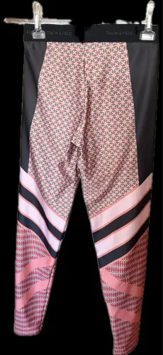 Calça estampada track in field