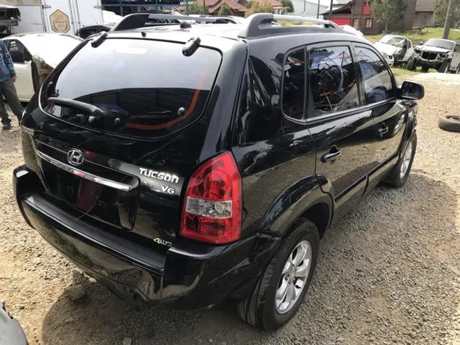 Tucson 2010 V6 vendido em peças