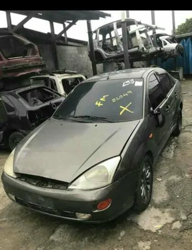 Focus sedan 2005 para retirada de peças