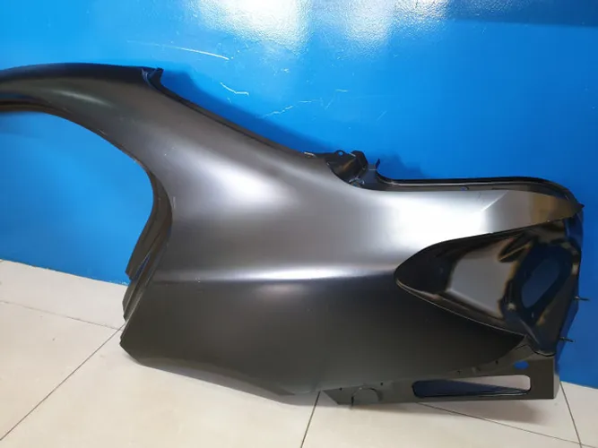Lateral Mercedes C180 C200 C250 C300 2015 2016 2017 2018 2019 ( Nova Original )