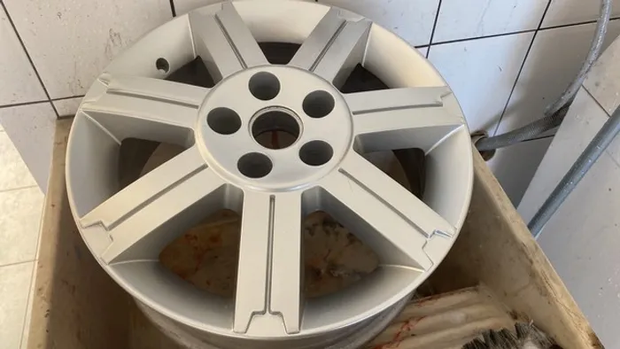 Roda GM Zafira aro 16 original unidade valor mínimo