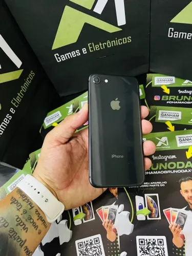 iPhone 8 com bateria 100% - aparelho com garantia - parcelo em até 24x 
