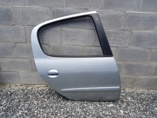 Porta Traseira Direita Peugeot 206/ 207 Original BG2078