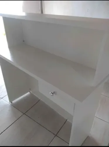 Balcão/caixa/recepção 