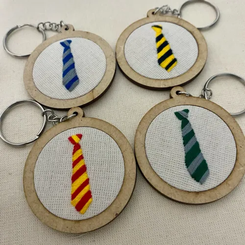 Kit 4 chaveiros Gravatas Casas de Hogwarts Harry Potter