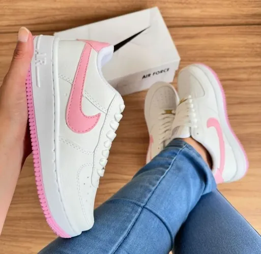 Tênis Nike airforce Rosa