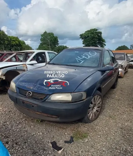 SUCATA VECTRA GL 2.2 1999