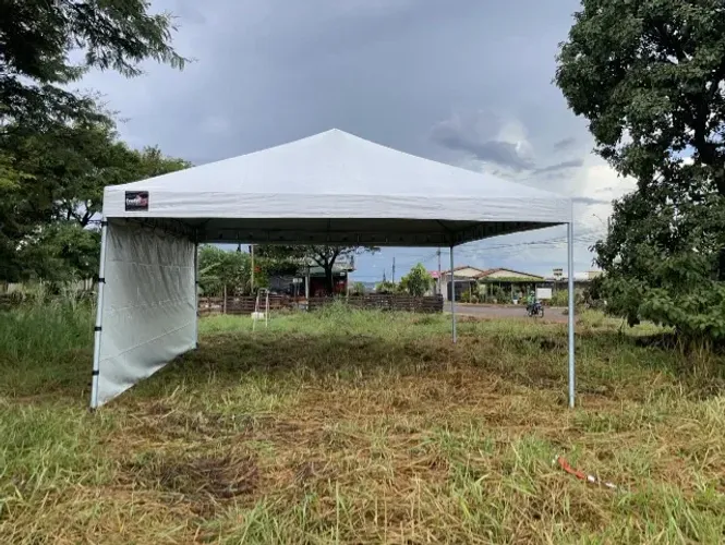 Tenda 6x6 piramidal nova