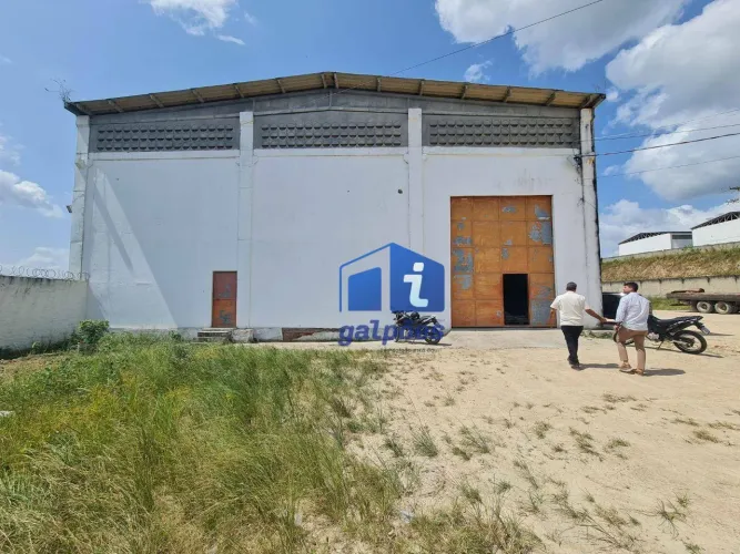 Galpão com 950 m² mais área Livre em Vitória do Santo Antão- PE
