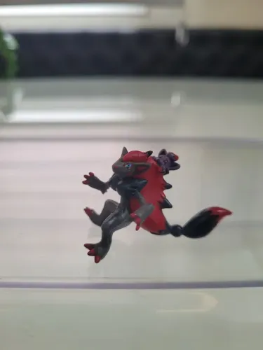 Boneco Pokémon - Zoroark