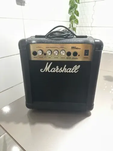 Amplificador Marshall MG10 CD