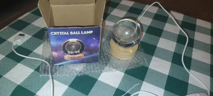 Luminária Bola de Cristal com Base de Madeira - Decoração e Iluminação