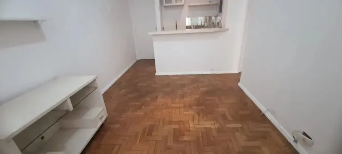 SALA/QUARTO/COZINHA/ BANHEIRO/LATERAL/INDEVASSÁVEL