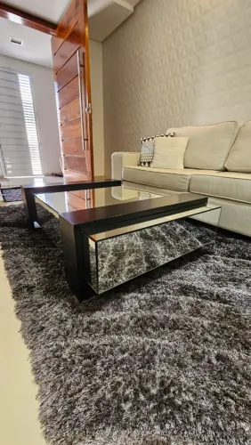 Mesa de centro espelhada