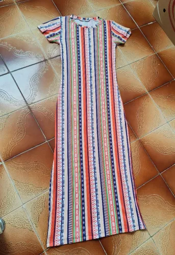 Vestido Longo Estampado Listrado
