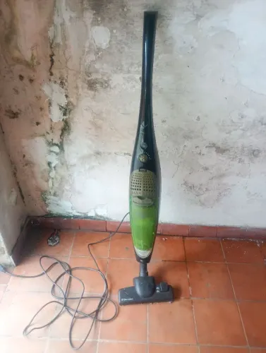 Aspirador grande Electrolux 220v entrego