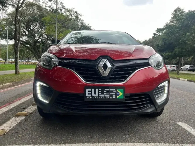 Captur Life 1.6 A 2019 Top de linha com Gps/ Única dona.