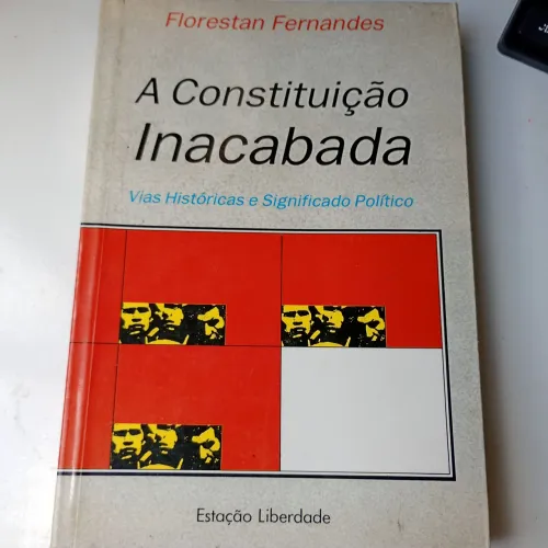 Livro A Constituição Inacabada 