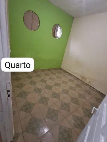 Casa Vila de fundos,  independente 