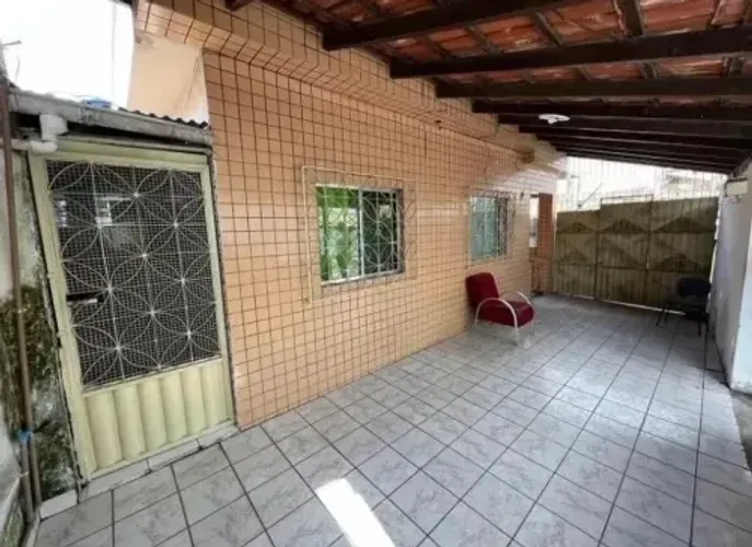 .VENDO Casa em vila bethania