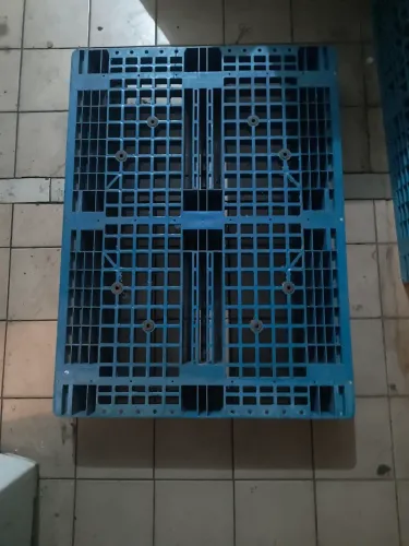 Pallet Plástico Reforçado 