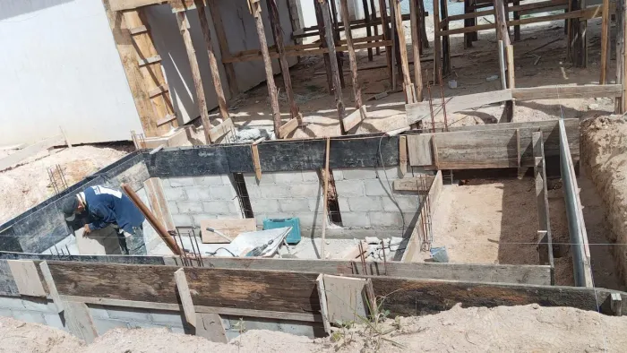 Rei das Piscinas - Construção, Reforma, Reparo e Promoções em Tubulações!<br>