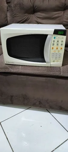 Microondas Eletrolux 18 litros