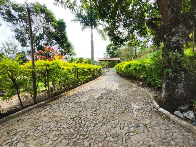 Sítio à venda ? 3 hectares!<br>Perfeito para quem busca