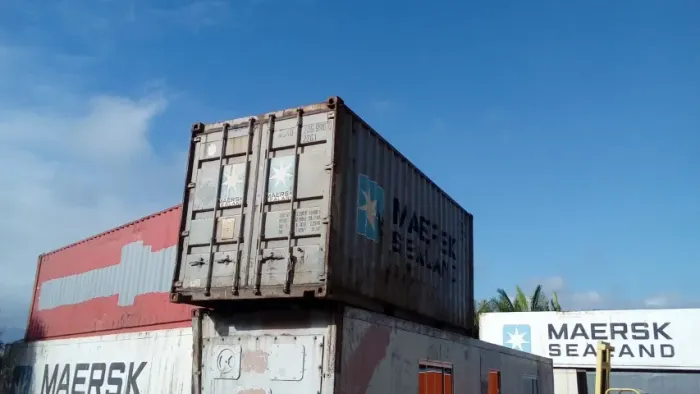 Container Seco 6 mts