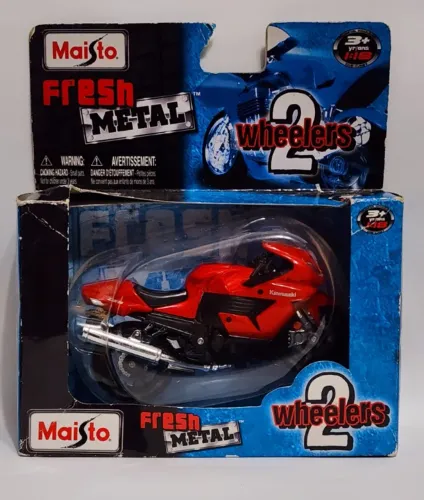 Miniatura Moto Kawasaki Vermelha - Maisto Fresh Metal 1:18
