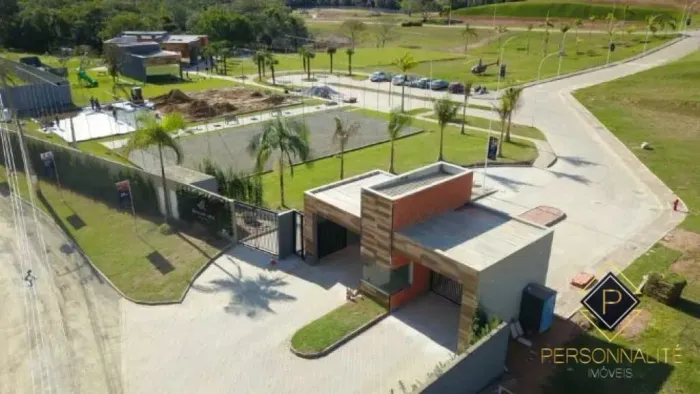 Terreno à venda no bairro Rio do Meio Camboriu