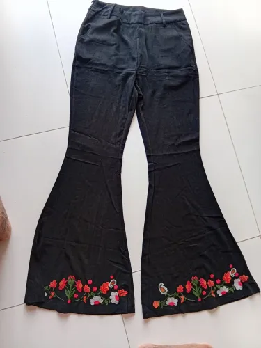 Calça feminina nova tamanho M