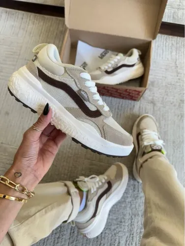 Tênis Vans ultraranger VR3