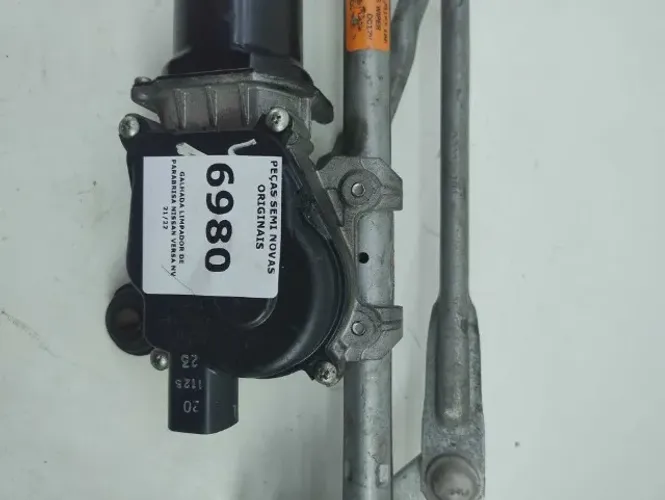 GALHADA LIMPADOR DE PARABRISA NISSAN VERSA NV 21/22     ETQ6980