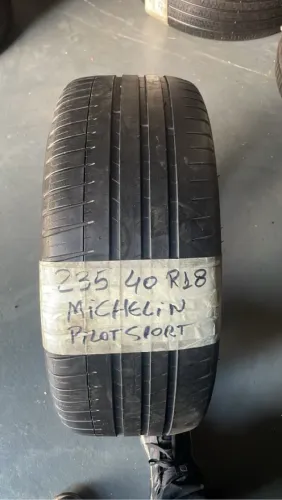 Pneu Michelin Pilot Sport 235/40 R18 1 unidade