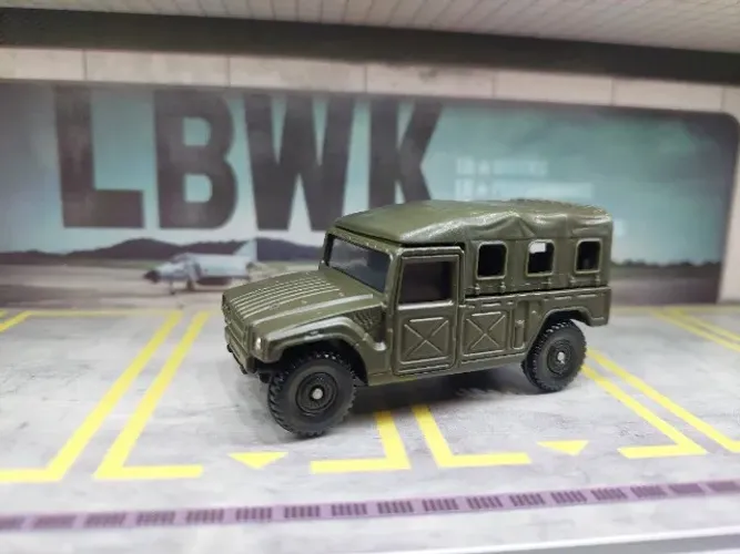 Miniatura diecast - Takara Tomy - Hummer 1/64