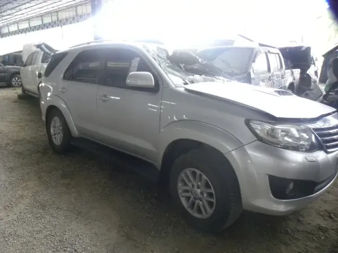 Toyota Hilux Sw4 3.0 2014 Srv 4x4 Aut. 5p Veiculo Destinado A Retirada De Peças